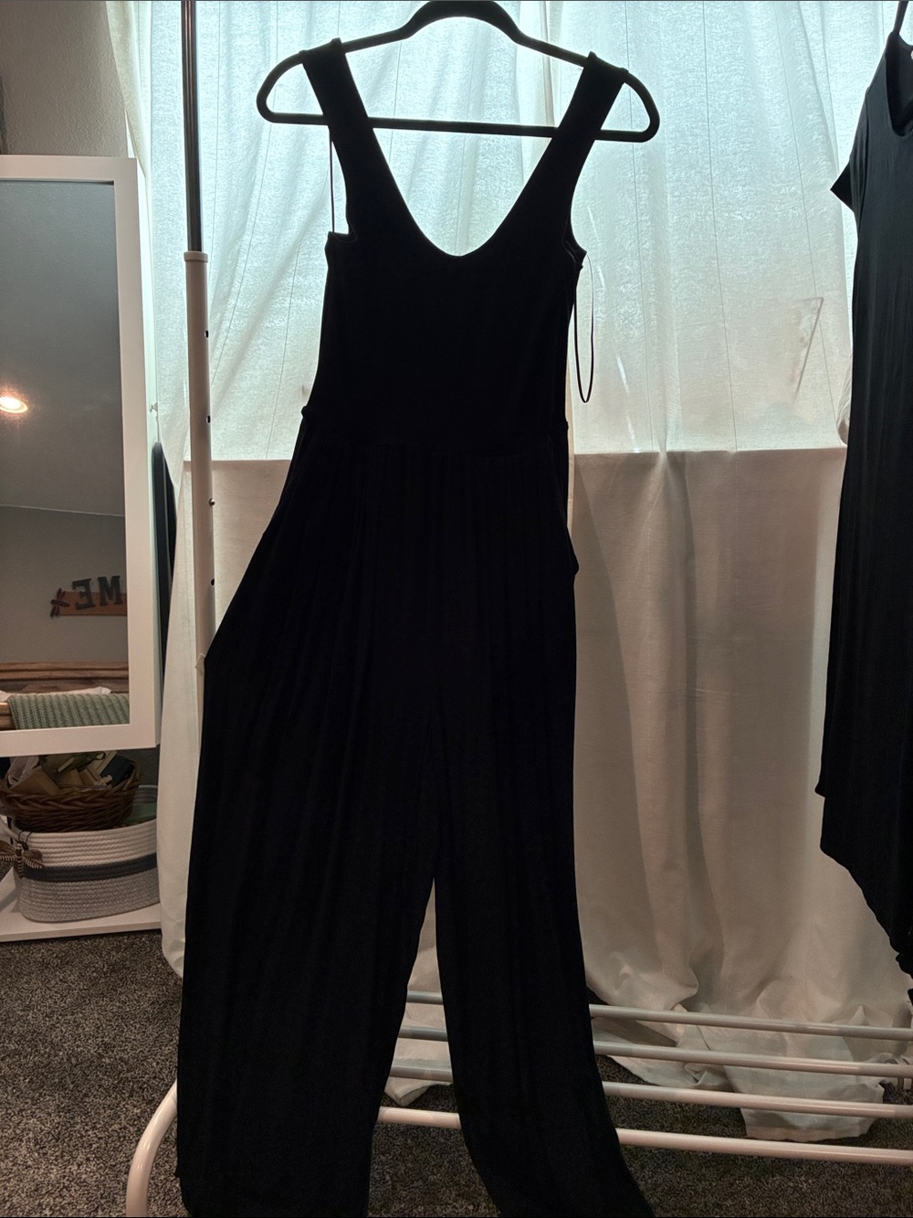 Sleeveless Black Wide-Leg Jumpsuit with Scoop Neck